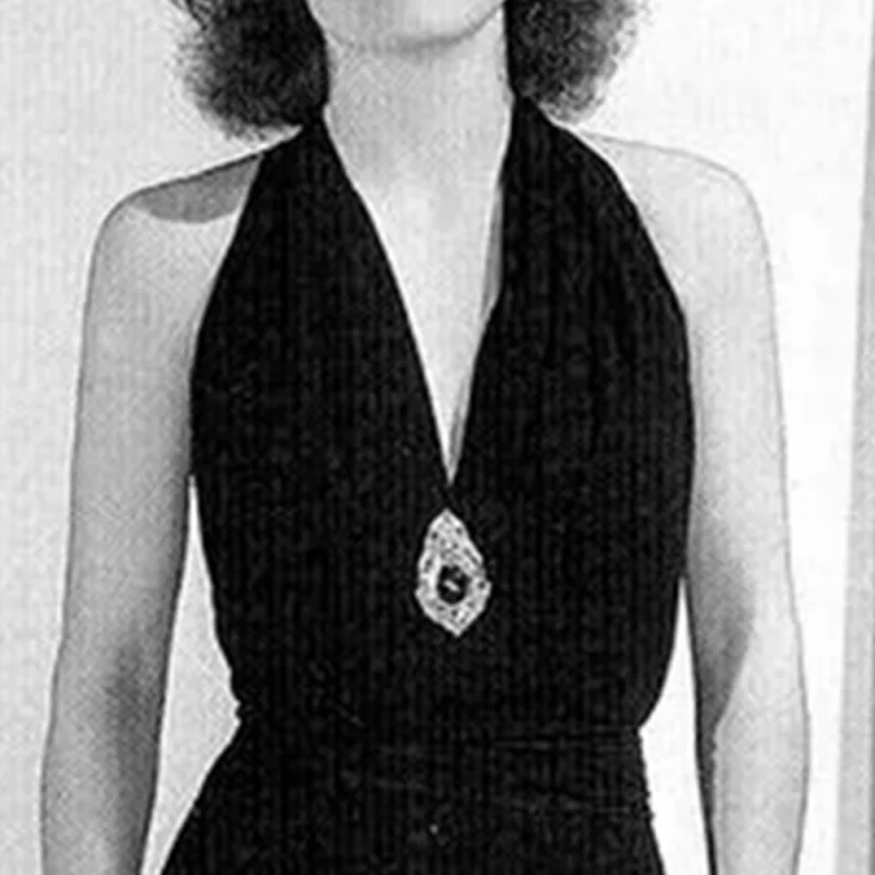 Angular Narrow Shoulders